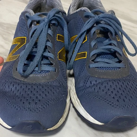 New Balance Fresh Foam Arishi v1‎ Running Shoes Navy Gold – Men’s 10 - Picture 9 of 11